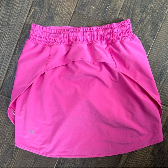 Lululemon skirt pink size 6 - Picture 2 of 3